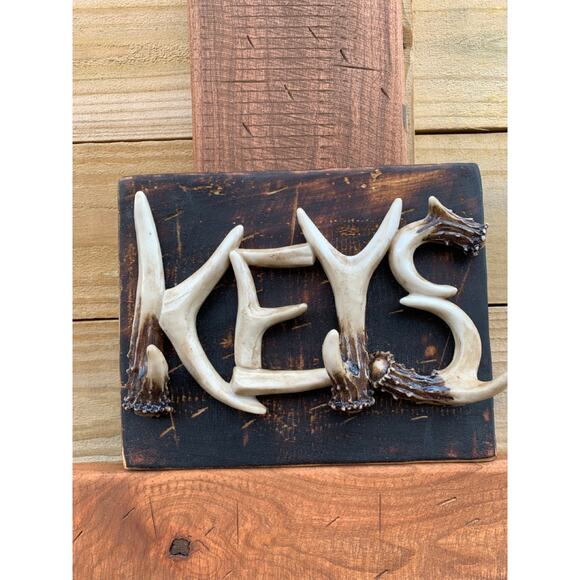 Rustic Deer Antler Horns Keychain Holder - Picture 3 of 8